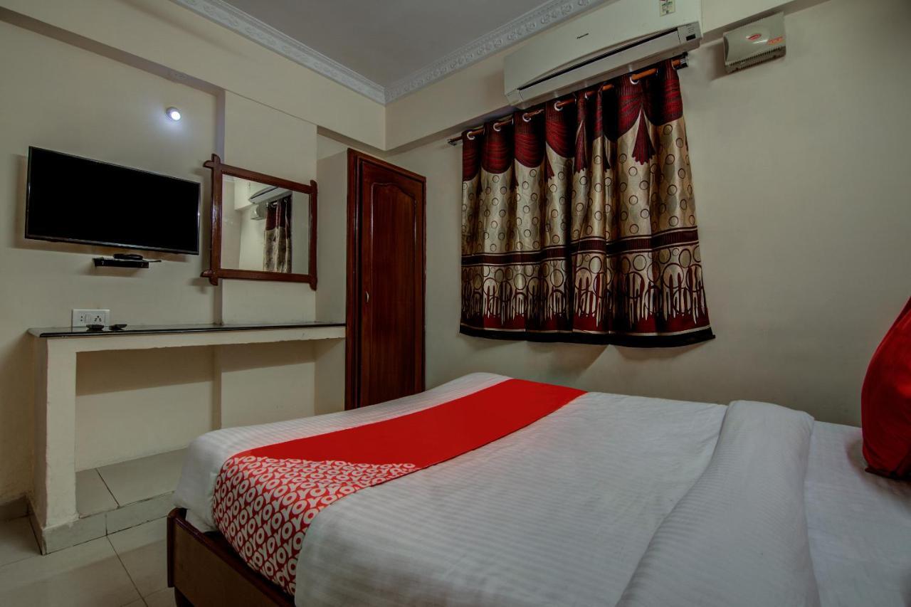 Oyo Hotel Lakshmi Paradise Visakhapatnam Exterior foto